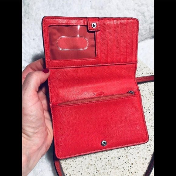 COACH Wallet/Mini Crossbody​​​ - Picture 4 of 8